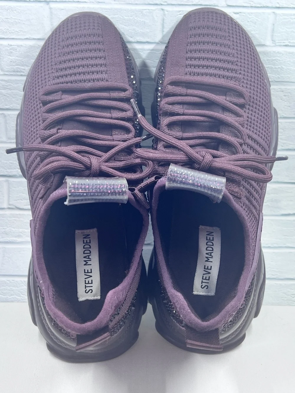 Steve Madden Maxima Burgundy Rhinestone Sneakers Size 8